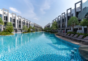 5 Bedrooms Link House For Sale - Chbar Ampov, Phnom Penh thumbnail