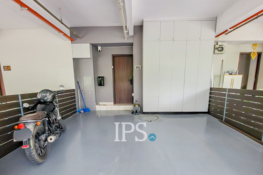 5 Bedrooms Link House For Sale - Chbar Ampov, Phnom Penh