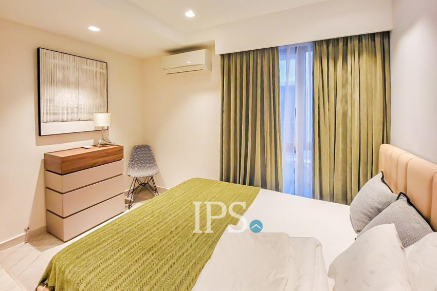 5 Bedrooms Link House For Sale - Chbar Ampov, Phnom Penh