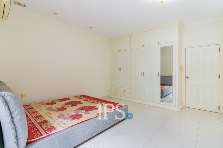 4 Bedroom Villa For Rent - PH Rosato,  Chbar Ampov, Phnom Penh