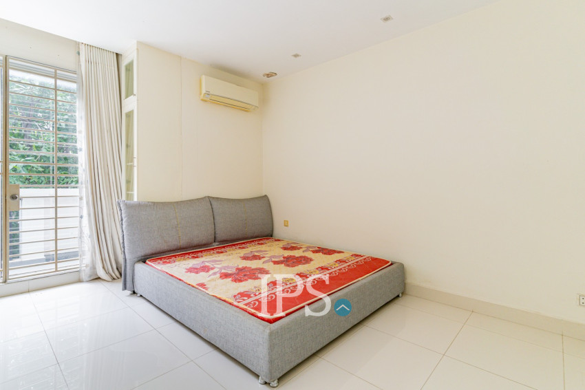 4 Bedroom Villa For Rent - PH Rosato,  Chbar Ampov, Phnom Penh