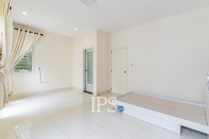 4 Bedroom Villa For Rent - PH Rosato,  Chbar Ampov, Phnom Penh