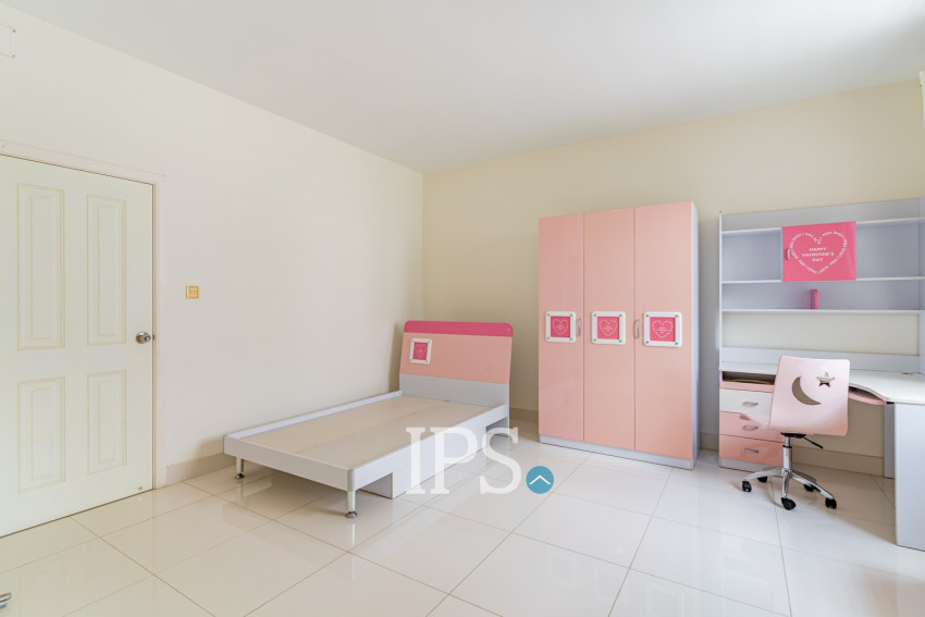 4 Bedroom Villa For Rent - PH Rosato,  Chbar Ampov, Phnom Penh