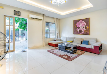 4 Bedroom Villa For Rent - PH Rosato,  Chbar Ampov, Phnom Penh thumbnail