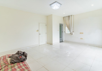 4 Bedroom Villa For Rent - PH Rosato,  Chbar Ampov, Phnom Penh thumbnail