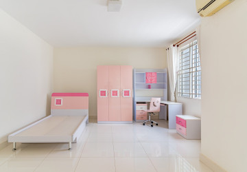 4 Bedroom Corner Twin Villa for Sale - PH Rosato, Chbar Ampov, Phnom Penh thumbnail