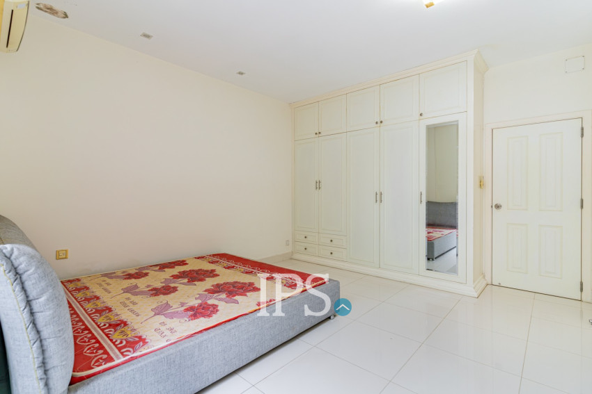 4 Bedroom Corner Twin Villa for Sale - PH Rosato, Chbar Ampov, Phnom Penh