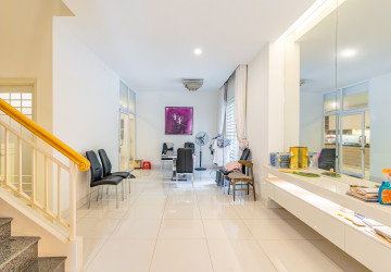 4 Bedroom Corner Twin Villa for Sale - PH Rosato, Chbar Ampov, Phnom Penh thumbnail