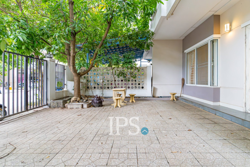 4 Bedroom Corner Twin Villa for Sale - PH Rosato, Chbar Ampov, Phnom Penh