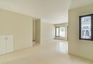 3 Bedroom Villa Plus Touch For Sale - Borey Chankiri, Preaek Kampues, Phnom Penh thumbnail