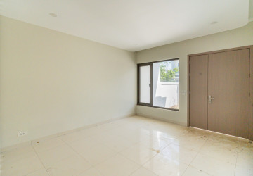 3 Bedroom Villa Plus Touch For Sale - Borey Chankiri, Preaek Kampues, Phnom Penh thumbnail