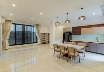 4 Bedroom Villa For Rent - Bassac Garden City, Tonle Bassac, Phnom Penh thumbnail