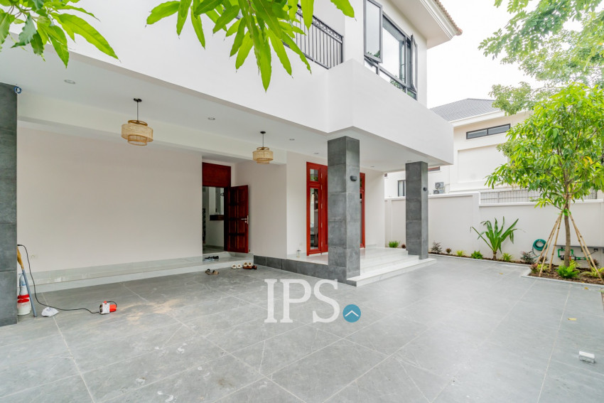 4 Bedroom Villa For Rent - Bassac Garden City, Tonle Bassac, Phnom Penh