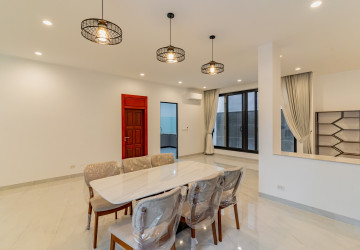 4 Bedroom Villa For Rent - Bassac Garden City, Tonle Bassac, Phnom Penh thumbnail