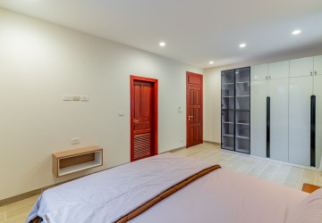 4 Bedroom Villa For Rent - Bassac Garden City, Tonle Bassac, Phnom Penh thumbnail