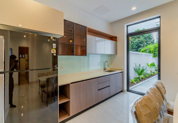 4 Bedroom Villa For Rent - Bassac Garden City, Tonle Bassac, Phnom Penh thumbnail