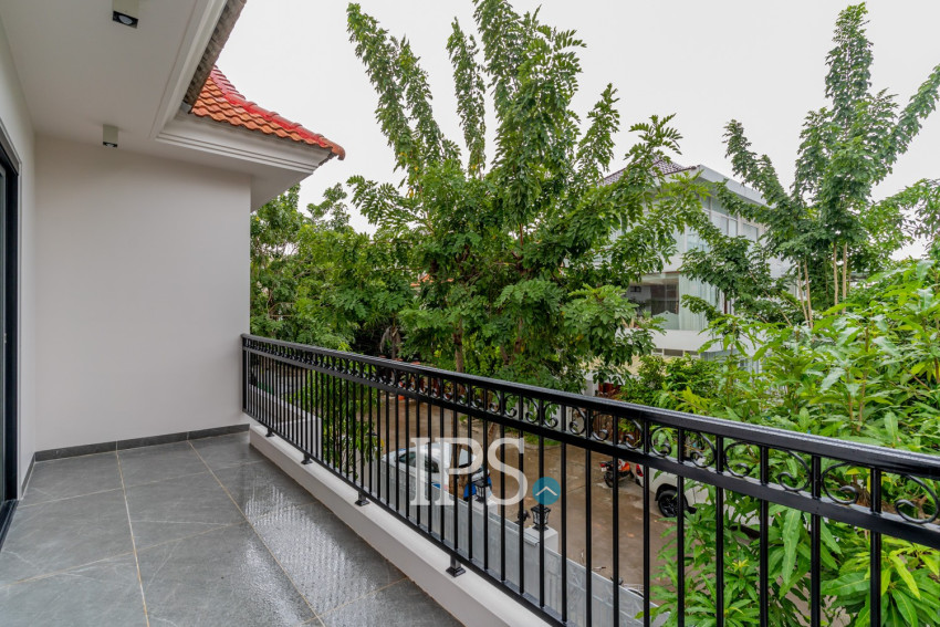 4 Bedroom Villa For Rent - Bassac Garden City, Tonle Bassac, Phnom Penh