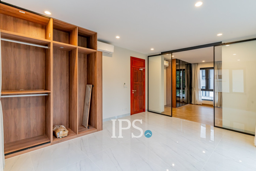 4 Bedroom Villa For Rent - Bassac Garden City, Tonle Bassac, Phnom Penh