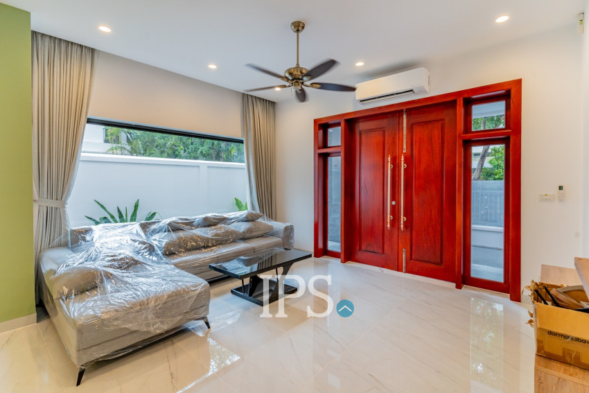 4 Bedroom Villa For Rent - Bassac Garden City, Tonle Bassac, Phnom Penh