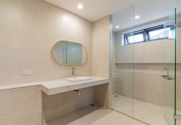 4 Bedroom Villa For Rent - Bassac Garden City, Tonle Bassac, Phnom Penh thumbnail