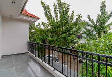 4 Bedroom Villa For Rent - Bassac Garden City, Tonle Bassac, Phnom Penh thumbnail