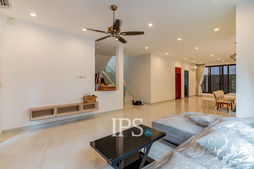 4 Bedroom Villa For Rent - Bassac Garden City, Tonle Bassac, Phnom Penh