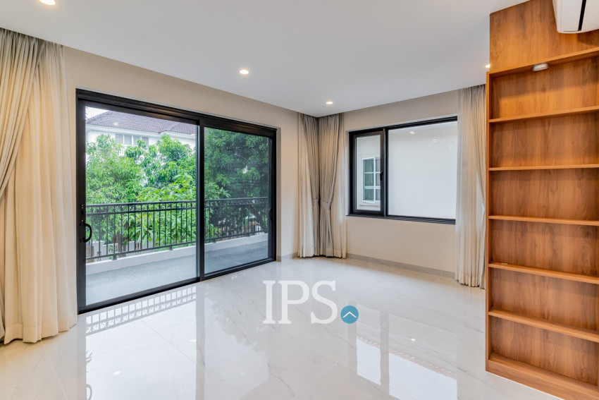 4 Bedroom Villa For Rent - Bassac Garden City, Tonle Bassac, Phnom Penh