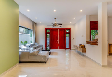 4 Bedroom Villa For Rent - Bassac Garden City, Tonle Bassac, Phnom Penh thumbnail