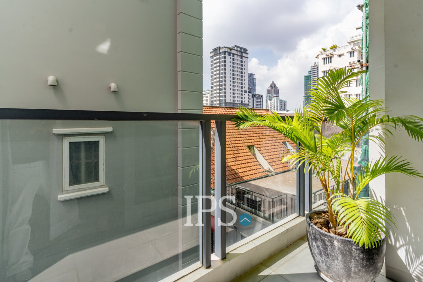 2 Bedroom Serviced Apartment For Rent - BKK1, Phnom Penh