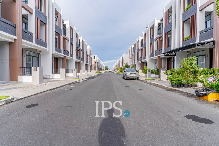 4 Bedroom Link House For Rent - The Prince One Tropica, Sen Sok, Phnom Penh