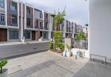 4 Bedroom Link House For Rent - The Prince One Tropica, Sen Sok, Phnom Penh thumbnail