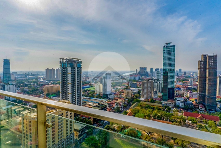 25th Floor 3 Bedroom Penthouse For Rent - Embassy Central, BKK1, Phnom Penh