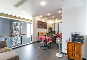 25th Floor 3 Bedroom Penthouse For Rent - Embassy Central, BKK1, Phnom Penh thumbnail