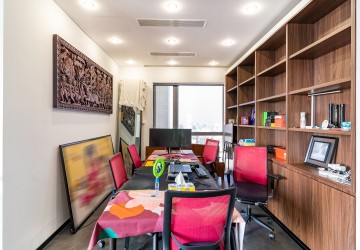 25th Floor 3 Bedroom Penthouse For Rent - Embassy Central, BKK1, Phnom Penh thumbnail