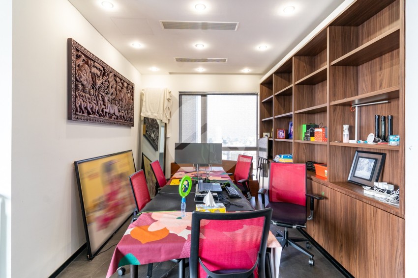 25th Floor 3 Bedroom Penthouse For Rent - Embassy Central, BKK1, Phnom Penh