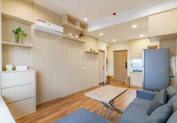 32nd Floor 1 Bedroom Condo for Sale - The Pinnacle, Tonle Bassac, Phnom Penh thumbnail