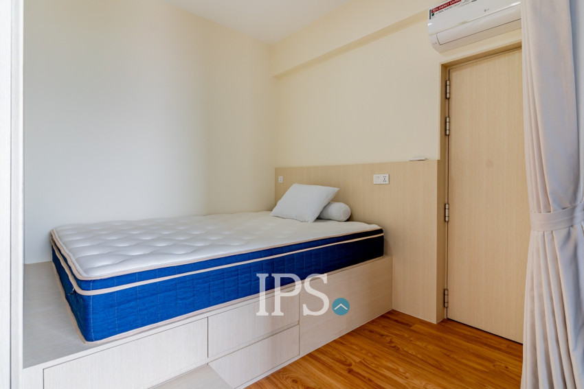 32nd Floor 1 Bedroom Condo for Sale - The Pinnacle, Tonle Bassac, Phnom Penh