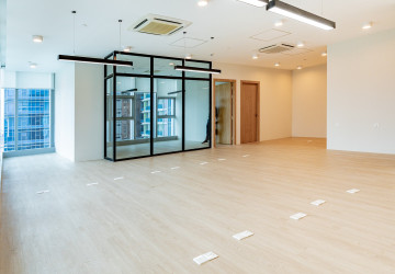 109.74 Sqm Office Space For Rent - GIA Tower, Tonle Bassac, Phnom Penh thumbnail