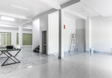 2 Bedroom Shophouse For Rent - Slor Kram, Siem Reap thumbnail