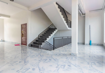 2 Bedroom Shophouse For Rent - Slor Kram, Siem Reap thumbnail