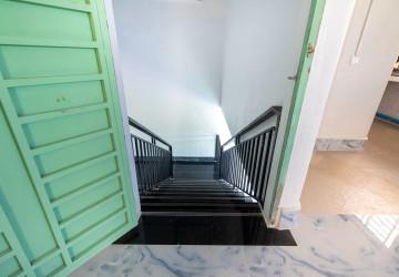 2 Bedroom Shophouse For Rent - Slor Kram, Siem Reap thumbnail