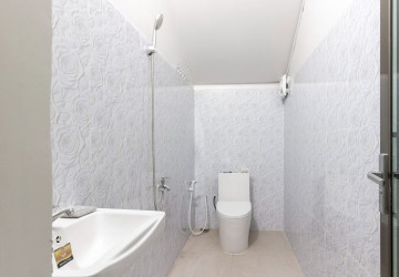 2 Bedroom Shophouse For Rent - Slor Kram, Siem Reap thumbnail