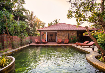 Boutique Resort with 19 Villas and Restaurant For Rent - Sala Kamreuk, Siem Reap thumbnail