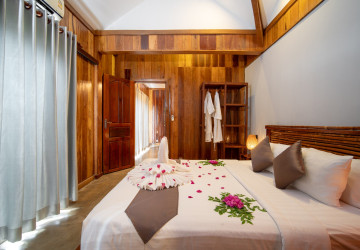 Boutique Resort with 19 Villas and Restaurant For Rent - Sala Kamreuk, Siem Reap thumbnail