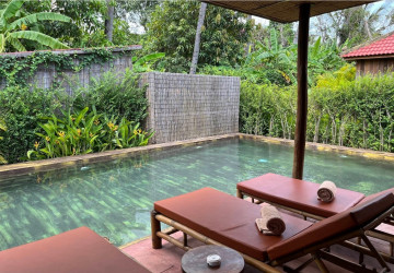 Resort with 11 Private Villas For Rent  Sala Kamreuk, Siem Reap thumbnail