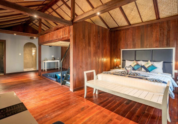 Resort with 11 Private Villas For Rent  Sala Kamreuk, Siem Reap thumbnail