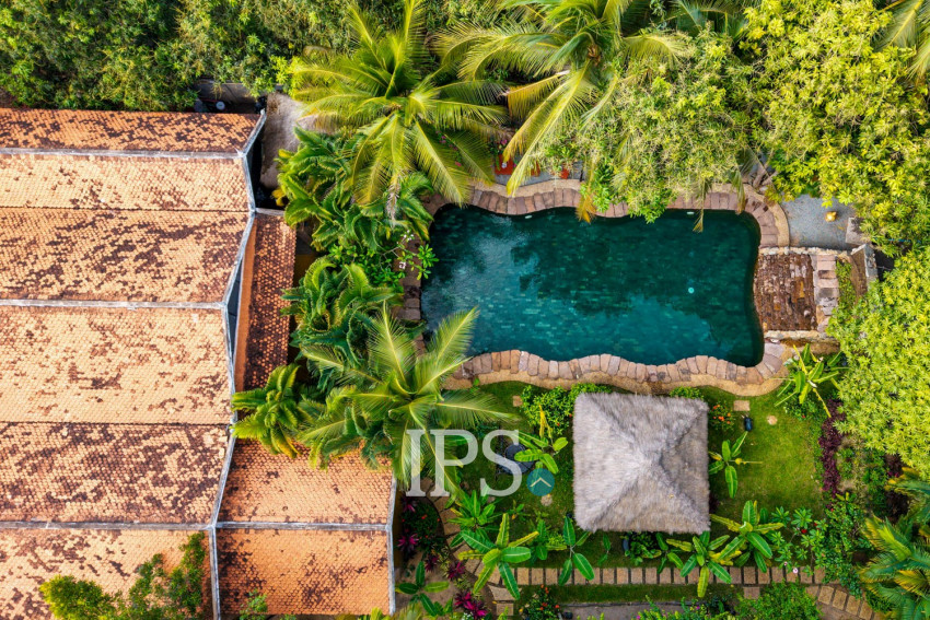 Resort with 11 Private Villas For Rent  Sala Kamreuk, Siem Reap