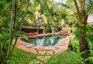 Resort with 11 Private Villas For Rent  Sala Kamreuk, Siem Reap thumbnail