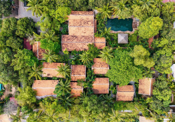 Resort with 11 Private Villas For Rent  Sala Kamreuk, Siem Reap thumbnail