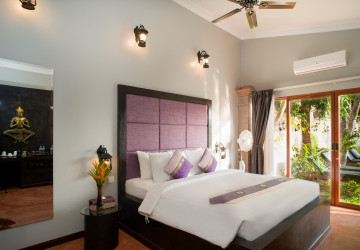 Resort with 11 Private Villas For Rent  Sala Kamreuk, Siem Reap thumbnail